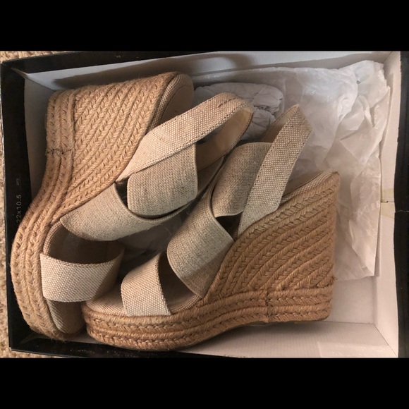 Women shoes size 6.5 - Picture 3 of 6